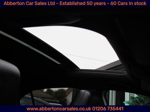 2.1 A220d WhiteArt (Premium Plus) Hatchback 5dr Diesel 7G-DCT Euro 6 (s/s) (177 ps)