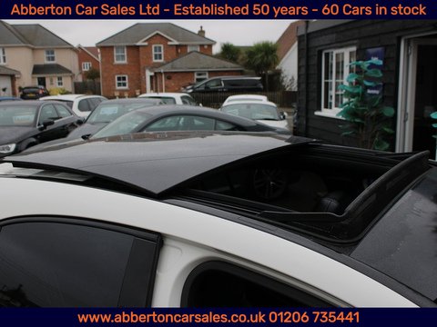 2.1 A220d WhiteArt (Premium Plus) Hatchback 5dr Diesel 7G-DCT Euro 6 (s/s) (177 ps)