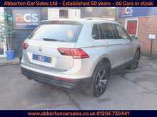 Volkswagen Tiguan TSI SE 