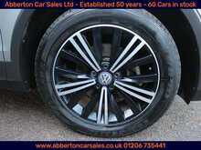Volkswagen Tiguan TSI SE 