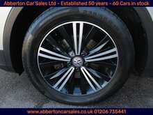 Volkswagen Tiguan TSI SE 