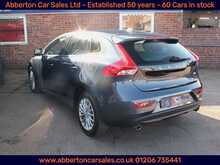Volvo V40 D2 Momentum Nav Plus 