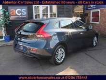 Volvo V40 D2 Momentum Nav Plus 