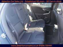 Volvo V40 D2 Momentum Nav Plus 