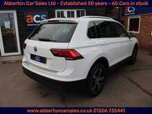 Volkswagen Tiguan TDI BlueMotion Tech SE Navigation 