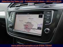 Volkswagen Tiguan TDI BlueMotion Tech SE Navigation 