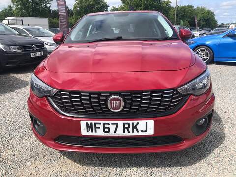 Fiat Tipo 1.4 MPI Easy Plus Hatchback 5dr Petrol Manual Euro 6 (95 ps) - U183658