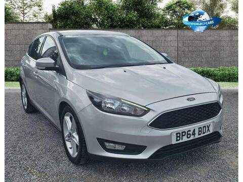Ford Focus Clio 1.5 dCi Dynamique S Nav Euro 6 (s/s) 5dr