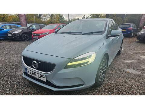 Volvo V40 2.0 D2 Momentum Nav Plus Hatchback 5dr Diesel Auto Euro 6 (s/s) (120 ps) - U184039