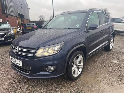 Volkswagen Tiguan 2.0 TDI BlueMotion Tech R-Line SUV 5dr Diesel DSG 4WD Euro 5 (s/s) (Nav) (140 ps) - U184386