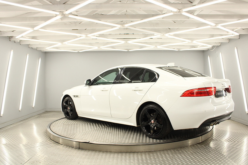 Jaguar XE 2.0d R-Sport Saloon 4dr Diesel Auto Euro 6 (s/s) (180 ps) - U12231