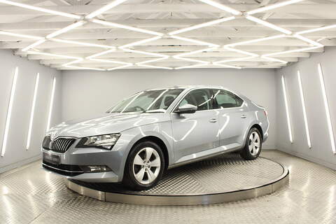 Skoda Superb 2.0 TDI SE L Executive Hatchback 5dr Diesel DSG Auto 6Spd Euro 6 (s/s) (150 ps) Hatchback Automatic Diesel Hatchback Automatic Diesel Hatchback Automa