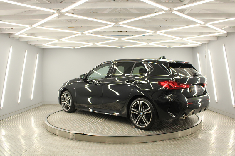 BMW 1 Series 1.5 118i M Sport (LCP) Hatchback 5dr Petrol DCT Euro 6 (s/s) (136 ps) - U12424