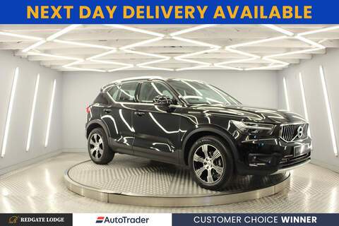 Volvo XC40 2.0 D5 PowerPulse R-Design Pro SUV 5dr Diesel Auto 4WD Euro 6 (s/s) (235 ps)