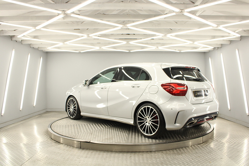 Mercedes-Benz A Class 2.0 A250 AMG (Premium) Hatchback 5dr Petrol 7G-DCT 4MATIC Euro 6 (s/s) (218 ps) - U12689