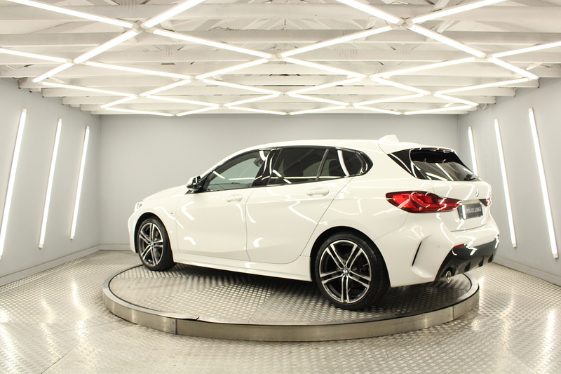 BMW 1 Series 1.5 118i M Sport Hatchback 5dr Petrol DCT Euro 6 (s/s) (140 ps) - U12716