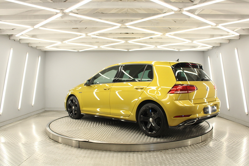 Volkswagen Golf 2.0 TDI R-Line Hatchback 5dr Diesel Manual Euro 6 (s/s) (150 ps) - U12742