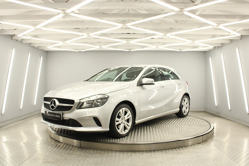 Mercedes-Benz A Class 1.5 A180d Sport (Executive) Hatchback 5dr Diesel 7G-DCT Euro 6 (s/s) (109 ps) - U12768