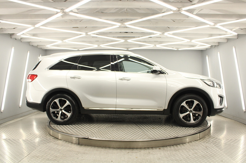 Kia Sorento 2.2 CRDi KX-3 SUV 5dr Diesel Manual AWD Euro 6 (s/s) (197 bhp) - U12814