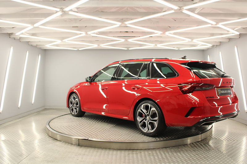 Skoda Octavia 2.0 TSI vRS Estate 5dr Petrol DSG Euro 6 (s/s) (245 ps) - U12832