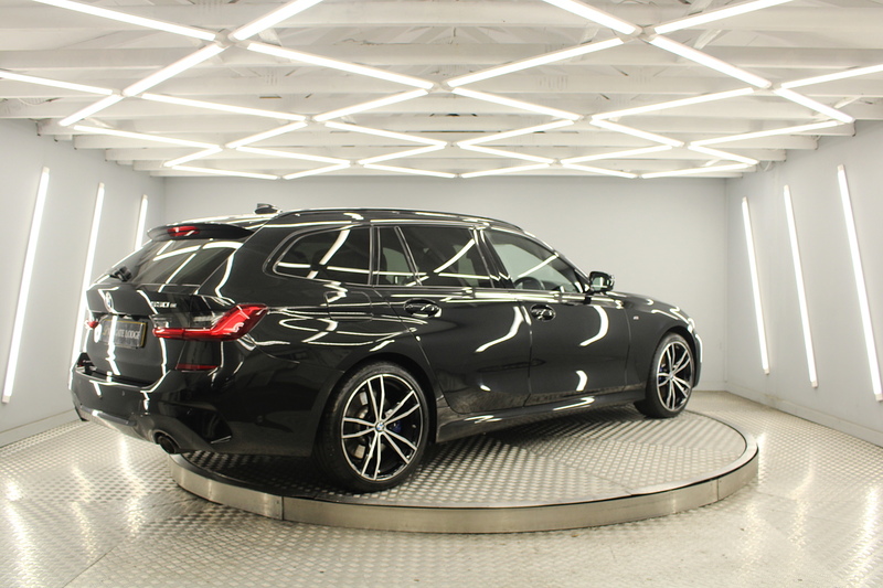 BMW 3 Series 2.0 330e 12kWh M Sport Touring 5dr Petrol Plug-in Hybrid Auto Euro 6 (s/s) (292 ps) - U12834