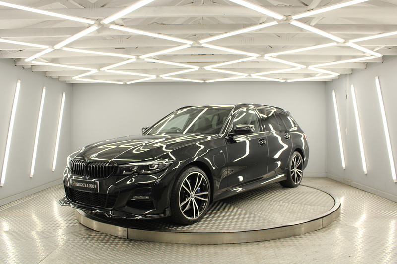 BMW 3 Series 2.0 330e 12kWh M Sport Touring 5dr Petrol Plug-in Hybrid Auto Euro 6 (s/s) (292 ps) - U12834