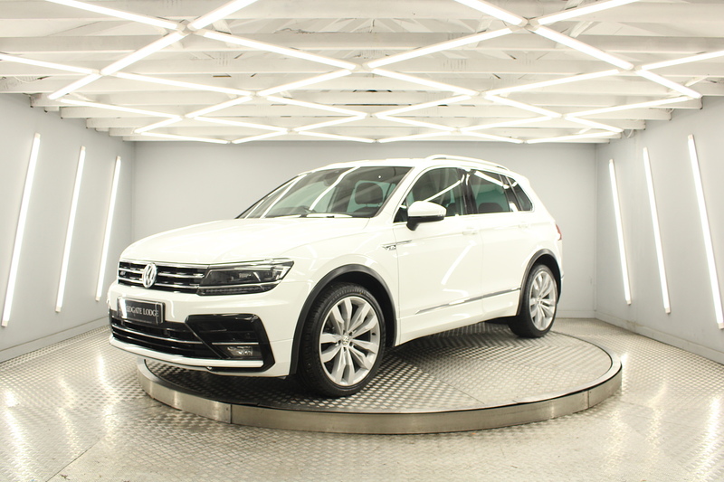 Volkswagen Tiguan 2.0 TDI R-Line SUV 5dr Diesel DSG 4Motion Euro 6 (s/s) (150 ps) - U12860