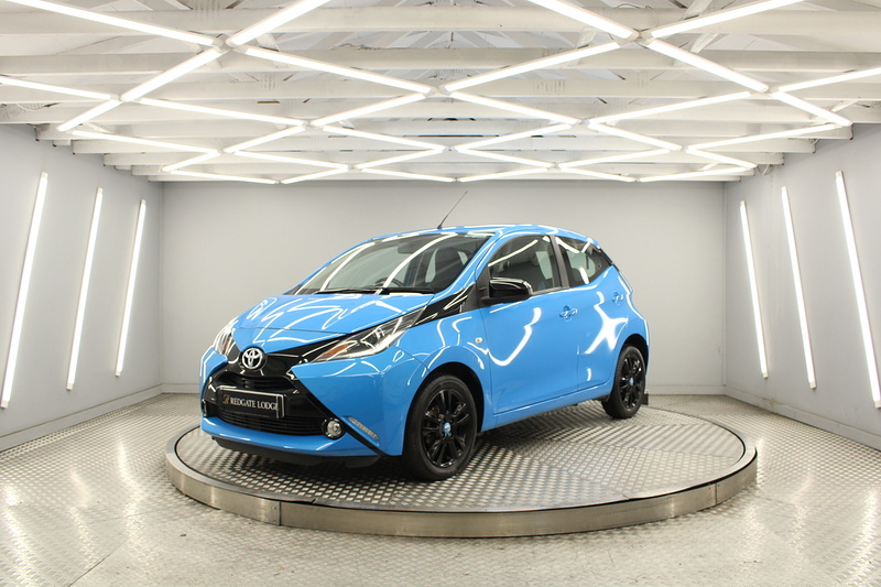 Toyota AYGO 1.0 VVT-i x-cite Hatchback 5dr Petrol x-shift Euro 6 (68 ps) - U12887