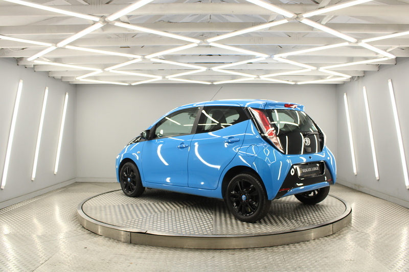 Toyota AYGO 1.0 VVT-i x-cite Hatchback 5dr Petrol x-shift Euro 6 (68 ps) - U12887