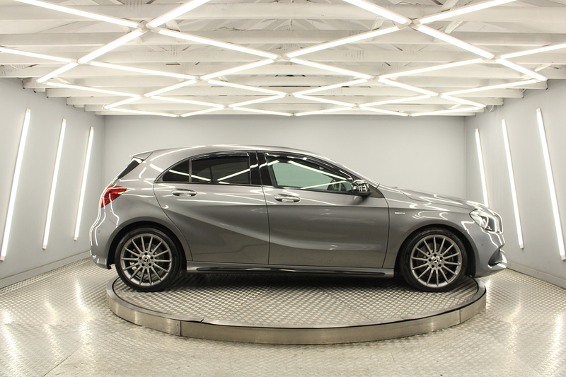 Mercedes-Benz A Class 2.1 A220d WhiteArt (Premium Plus) Hatchback 5dr Diesel 7G-DCT Euro 6 (s/s) (177 ps) - U12889