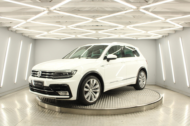 Volkswagen Tiguan 2.0 TDI BlueMotion Tech R-Line SUV 5dr Diesel DSG 4Motion Euro 6 (s/s) (150 ps) - U12894