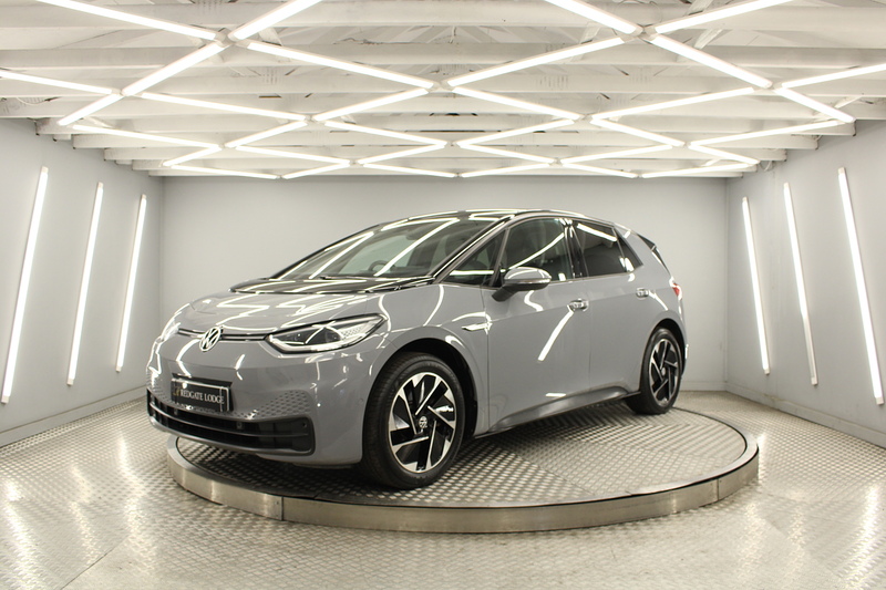 Volkswagen ID.3 Pro 58kWh Family Hatchback 5dr Electric Auto (145 ps) - U12924
