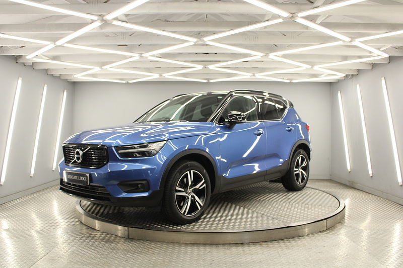 Volvo XC40 2.0 T4 R-Design SUV 5dr Petrol Auto Euro 6 (s/s) (190 ps) - U12930