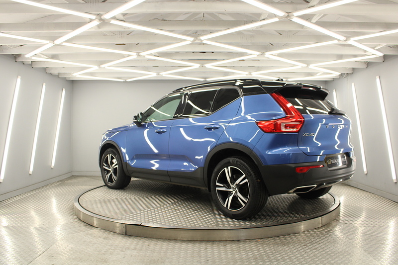 Volvo XC40 2.0 T4 R-Design SUV 5dr Petrol Auto Euro 6 (s/s) (190 ps) - U12930