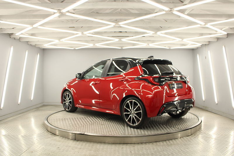 Toyota Yaris 1.5 VVT-h GR SPORT Hatchback 5dr Petrol Hybrid E-CVT Euro 6 (s/s) (116 ps) - U12944
