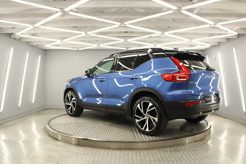 Volvo XC40 2.0 D4 R-Design Pro SUV 5dr Diesel Auto AWD Euro 6 (s/s) (190 ps) - U12948