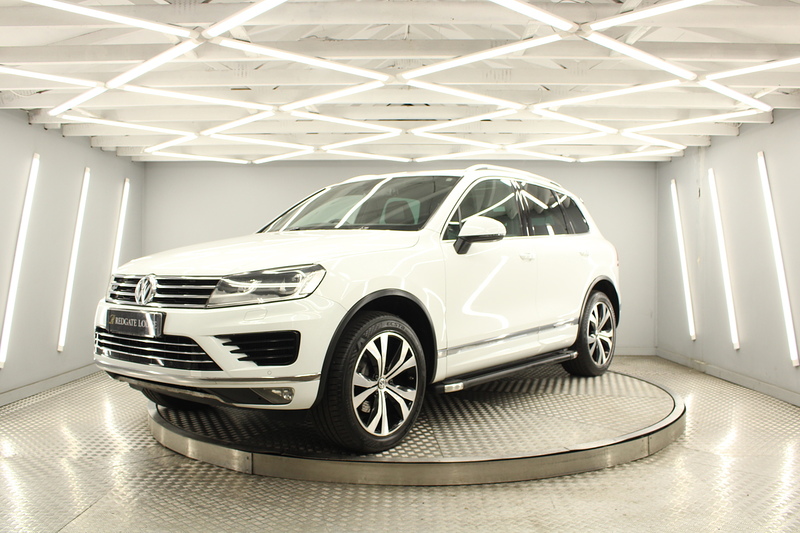 Volkswagen Touareg 3.0 TDI V6 BlueMotion Tech R-Line SUV 5dr Diesel T SUV 3.0 Automatic Diesel - U13044