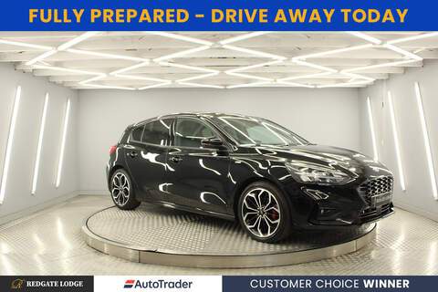 Ford Focus 64kWh Trophy Long Range Hatchback 5dr Electric Auto (203 ps)