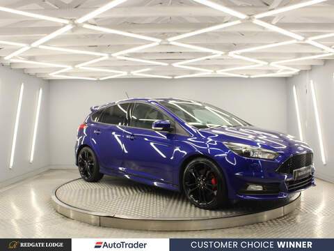 Ford Focus 2.3T EcoBoost ST Hatchback 5dr Petrol Manual Euro 6 (s/s) (280 ps)