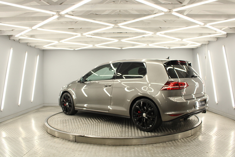 Volkswagen Golf 2.0 TSI BlueMotion Tech GTI Performance Hatchback 3dr Petrol DSG Euro 6 (s/s) (230 ps) - U13247