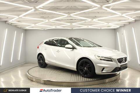 Volvo V40 Cooper SE 32.6kWh Level 3 Hatchback 3dr Electric Auto (184 ps)