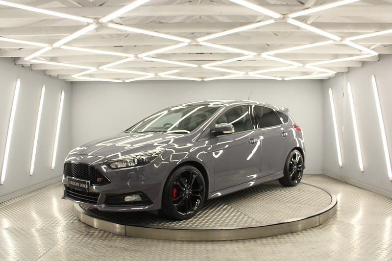 Ford Focus T EcoBoost ST-3 Hatchback 2.0 Manual Petrol - U13257