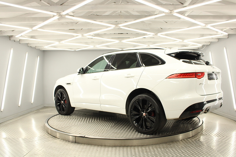 Jaguar F-PACE 3.0 D300 V6 S SUV 5dr Diesel Auto AWD Euro 6 (s/s) (300 ps) - U13315