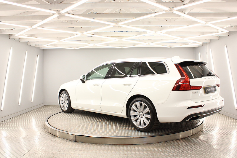 Volvo V60 2.0 D4 Inscription Estate 5dr Diesel Auto Euro 6 (s/s) (190 ps) - U13359