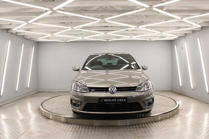 Volkswagen Golf 2.0 TDI BlueMotion Tech R-Line Edition Hatchback 3dr Diesel Manual Euro 6 (s/s) (150 ps) - U13398