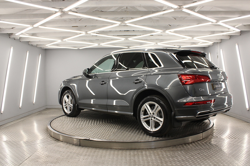 Audi Q5 2.0 TDI 40 S line SUV 5dr Diesel S Tronic quattro Euro 6 (s/s) (190 ps) - U13407