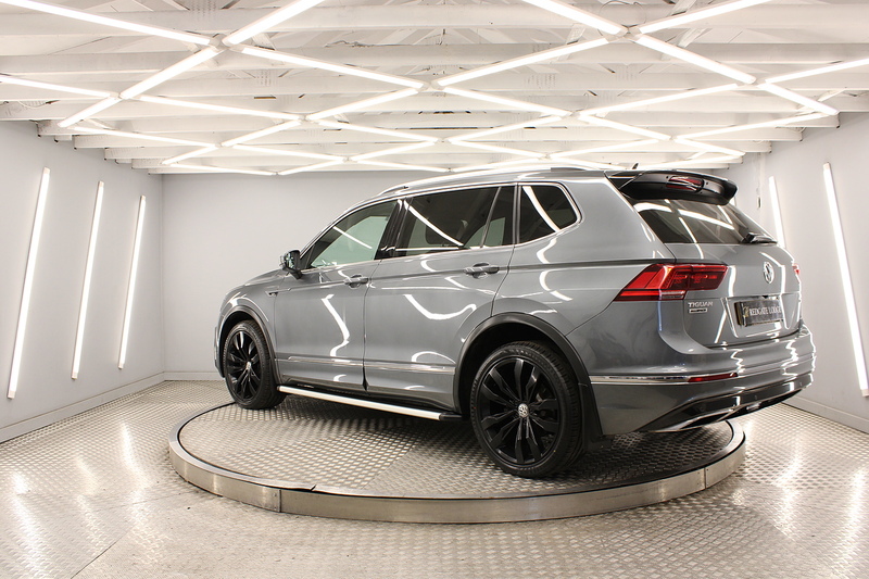 Volkswagen Tiguan Allspace 2.0 TDI R-Line SUV 5dr Diesel DSG 4Motion Euro 6 (s/s) (150 ps) - U13416
