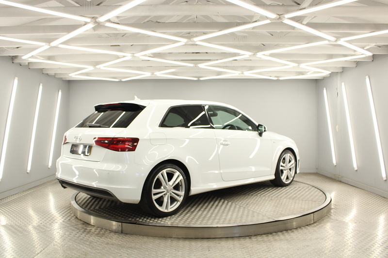 Audi A3 1.4 TFSI CoD S line Hatchback 3dr Petrol S Tronic Euro 6 (s/s) (Nav) (150 ps) - U13419