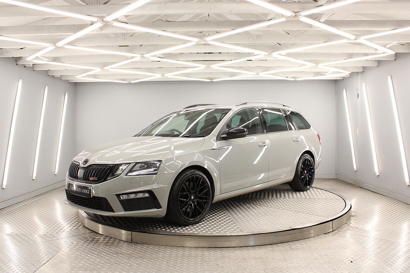Skoda Octavia 2.0 TSI GPF vRS Estate 5dr Petrol Manual Euro 6 (s/s) (245 ps) - U13539