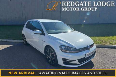Volkswagen Golf 2.1 A200d AMG Line (Premium Plus) Hatchback 5dr Diesel 7G-DCT Euro 6 (s/s) (136 ps)